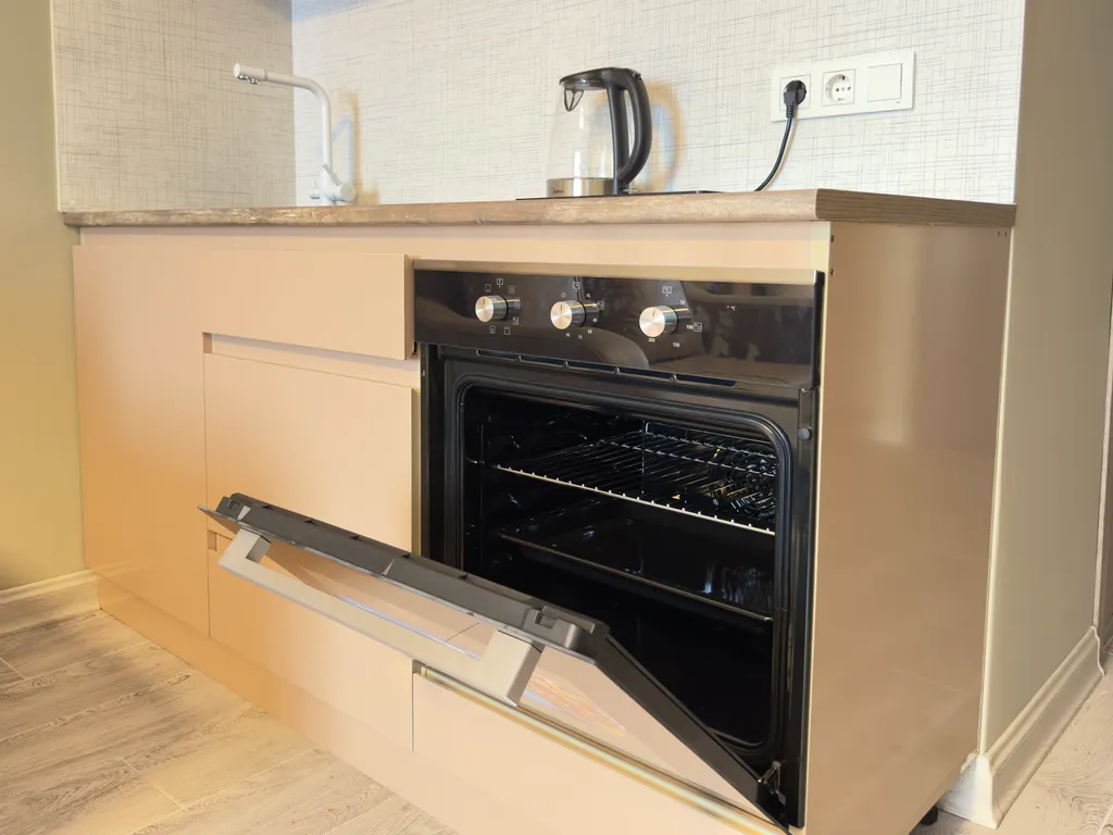 Boho sunset studio sea & mountain view