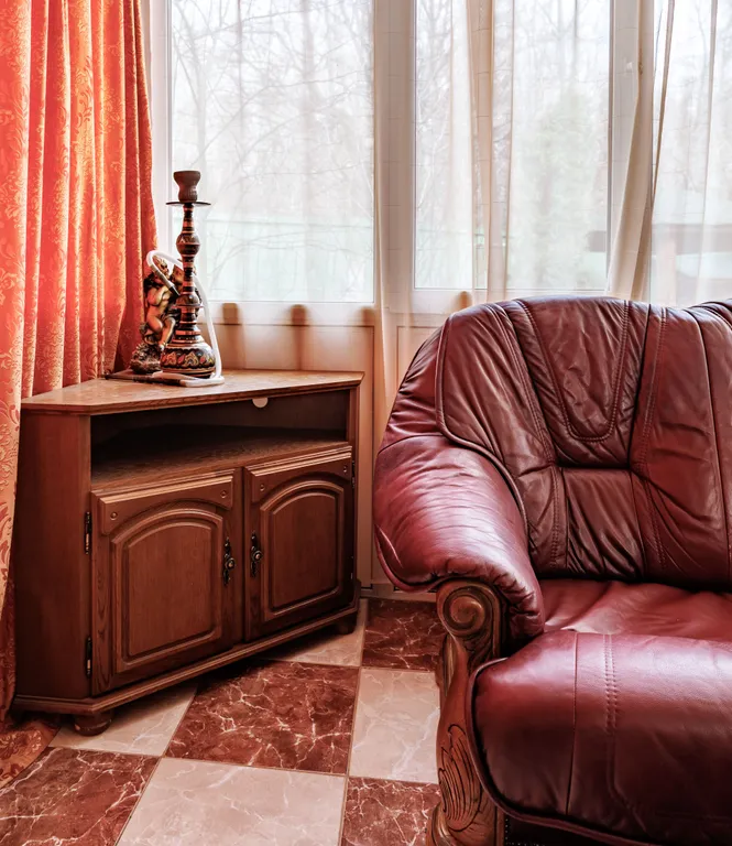 Коттедж в центре города с видом на парк