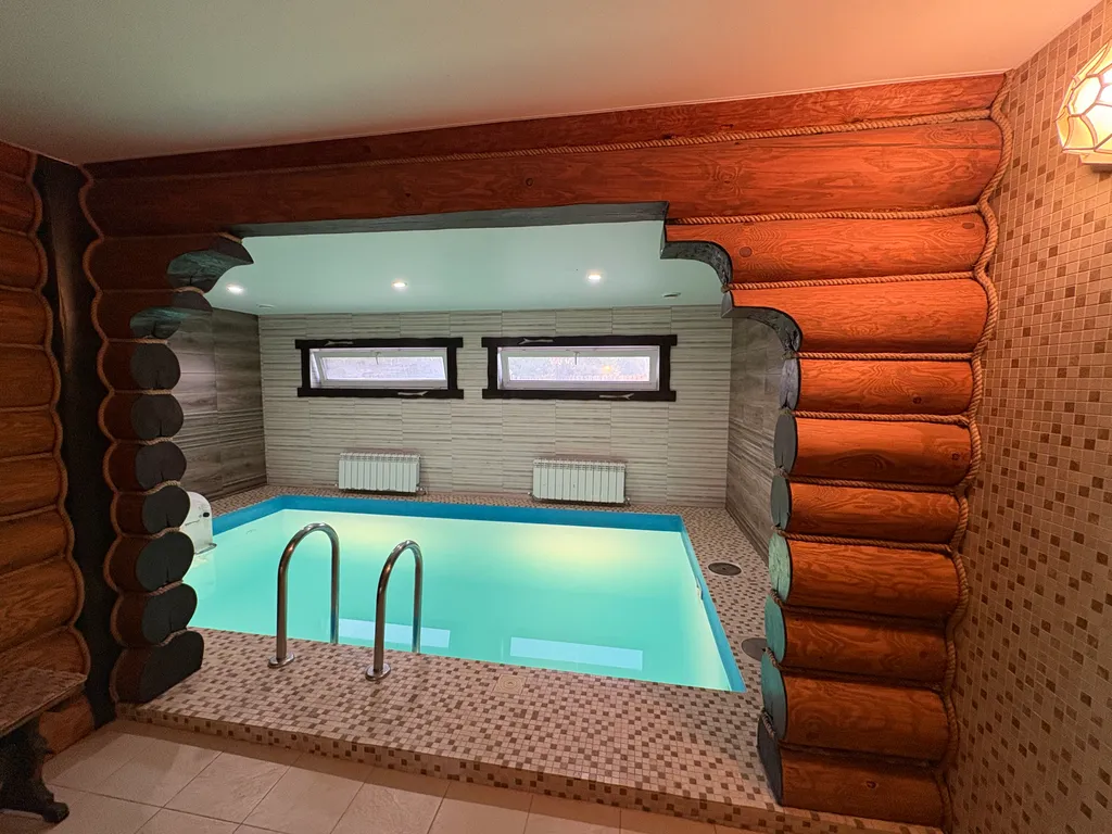 Коттедж Загородный дом с бассейном и парной на дровах — аренда посуточно в Киреевск