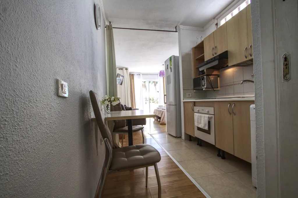 Apartments Island Village Heights