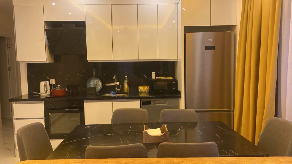 3-комнатная квартира отельного типа в 700 метрах от моря