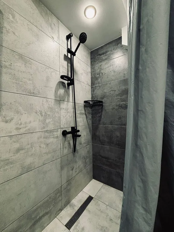 Студия с видом на бассейн