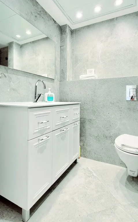 804Первая линия , Парковка ,Бомбоубежище на каждом этаже.