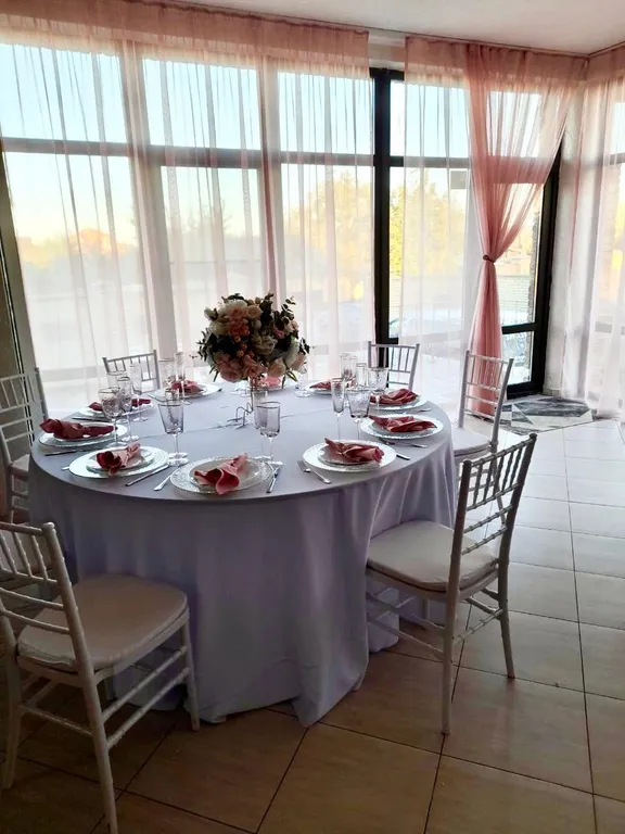 Вилла Казачка с теплым уличным бассейном