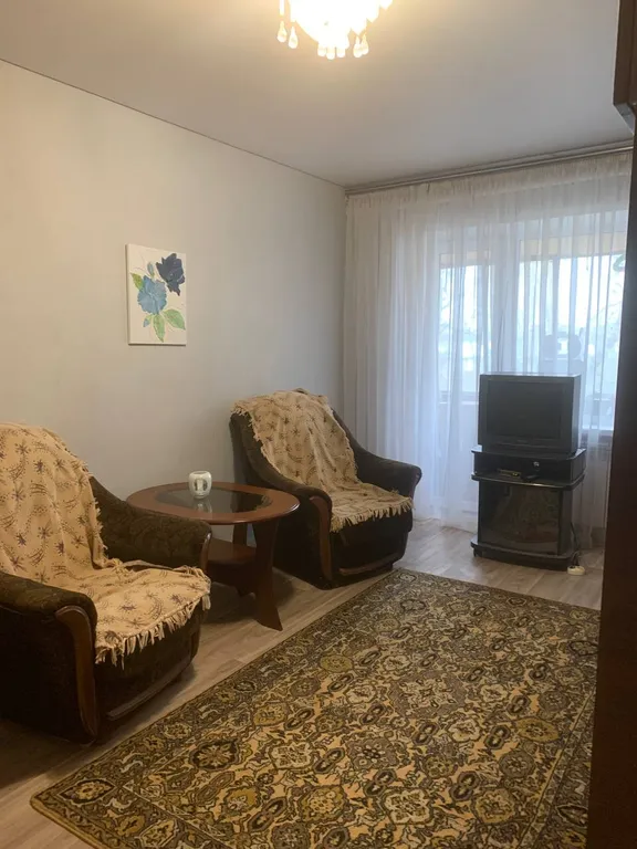 Квартира в прекрасном районе города — аренда посуточно в Мариуполь