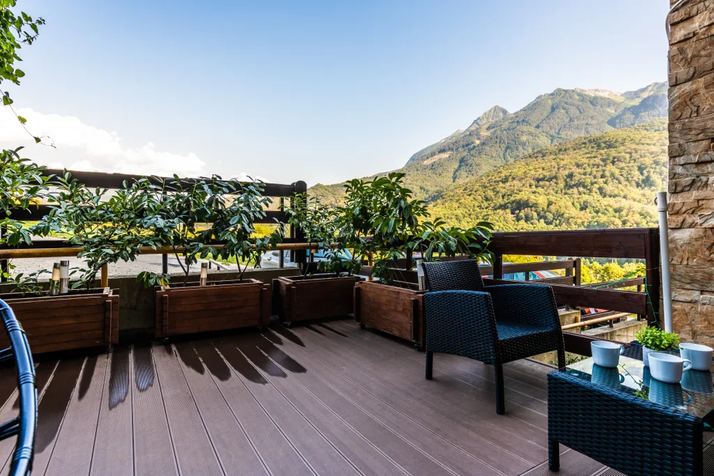 Апартамент улучшенный люкс, терраса с видами на горы