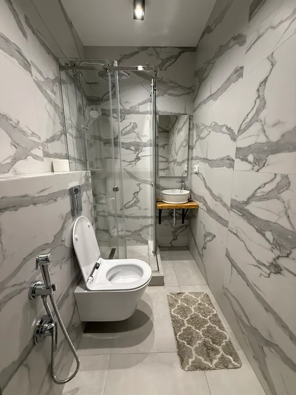 Двухуровневая просторная квартира в п.Эсто-Садок (к.Красная Поляна)