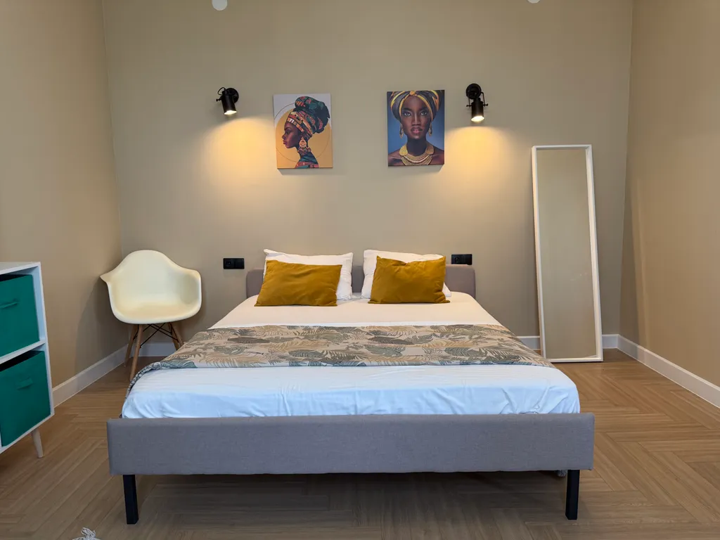 Квартира Дизайнерские апартаменты — Екатеринбург