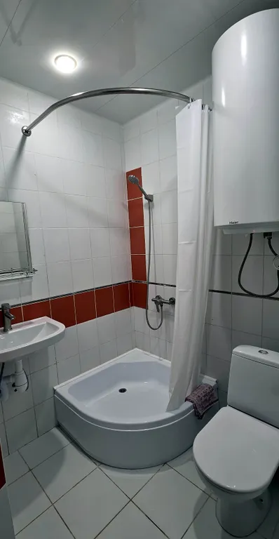 Квартира со свежим ремонтом рядом с морем