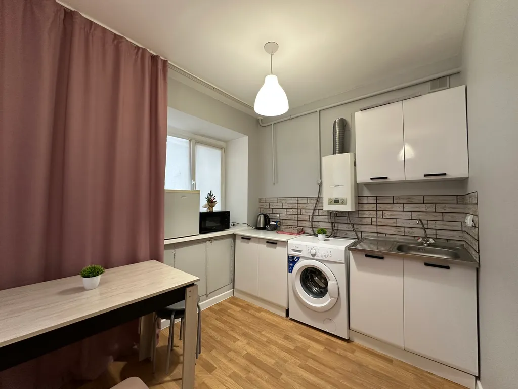 Квартира-студия ЛайкХоум на Челюскинцев 18А