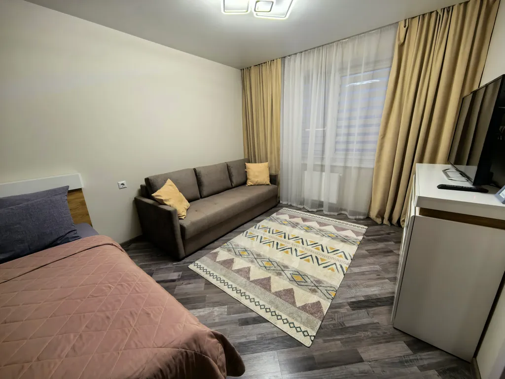 Full House Apartment