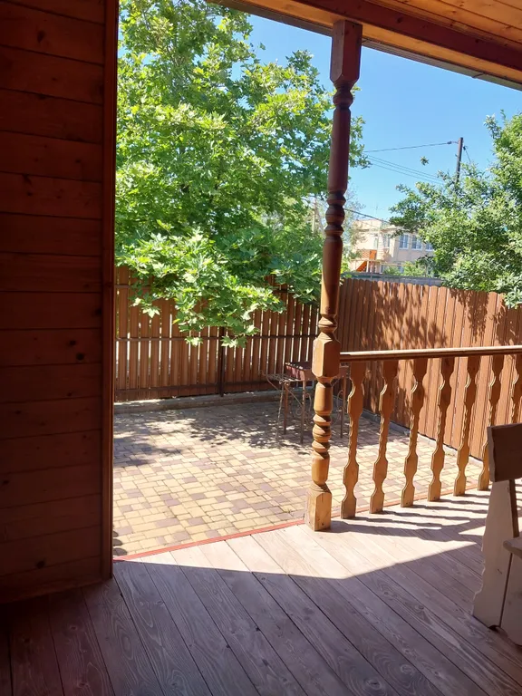 Коттедж Уютный домик со своим отдельным двориком — Кучугуры