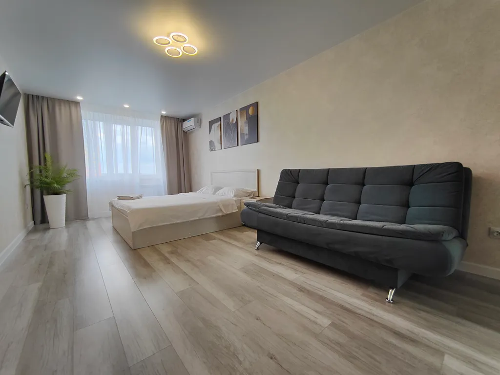 Просторная двухкомнатная квартира Любимый дом недалеко от центра