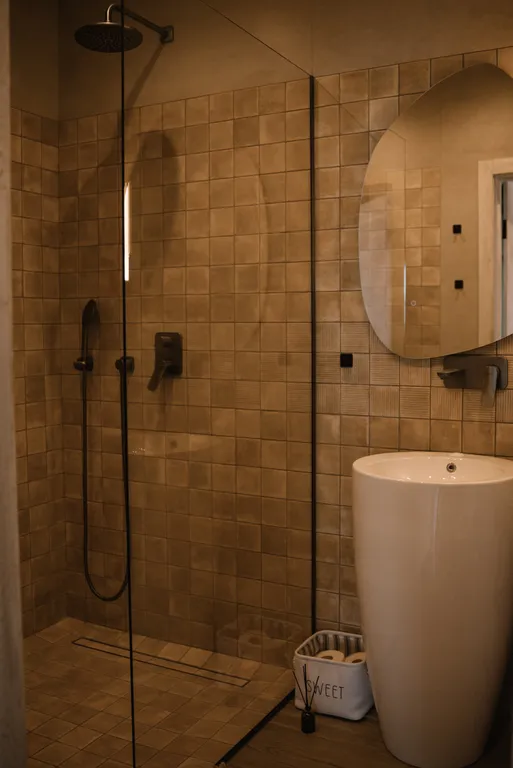 Дом на берегу моря с баней