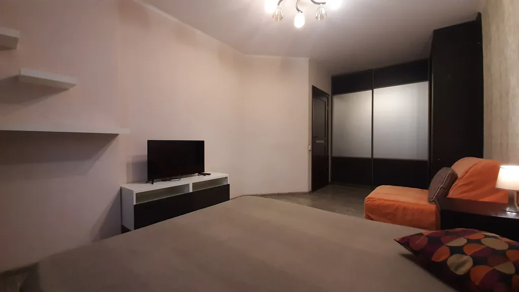 Уютная квартира у метро Парнас