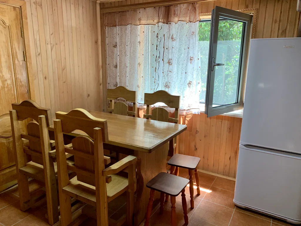 Уютный небольшой дом с кухней и сауной