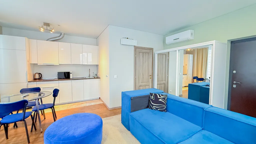 Угловые Апартаменты в Радиусе