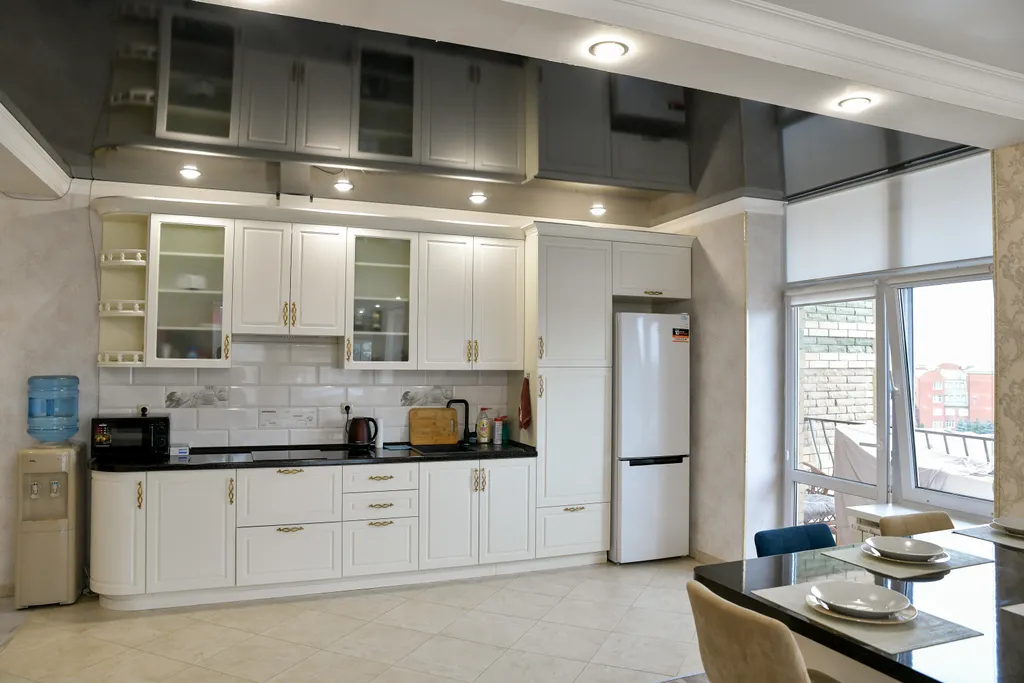 Квартира с видом на горы и набережную в центре города