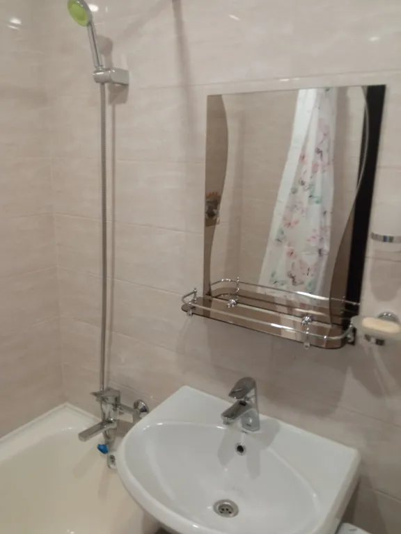 1-комнатная квартира возле ТЦ Капитал и Военного училища