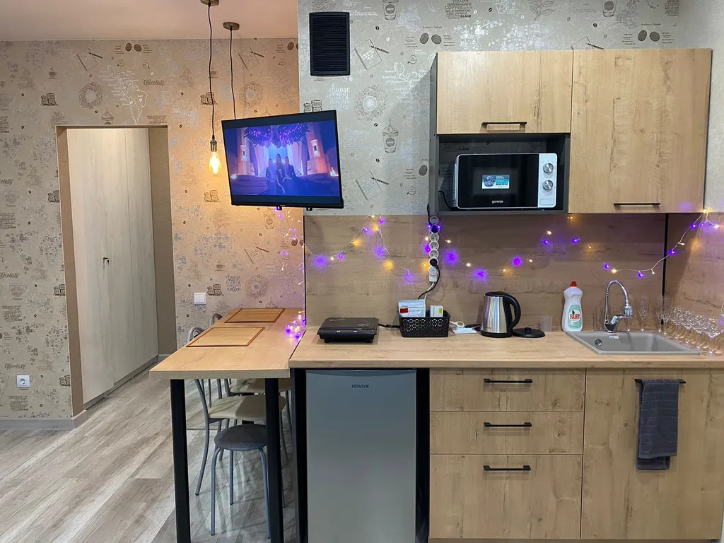 Уютная дизайнерская студия в центре