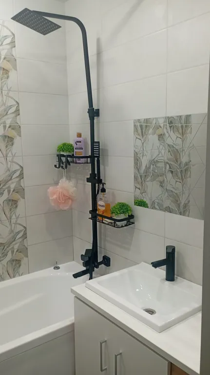 Светлая евро квартира в новом доме с детской площадкой