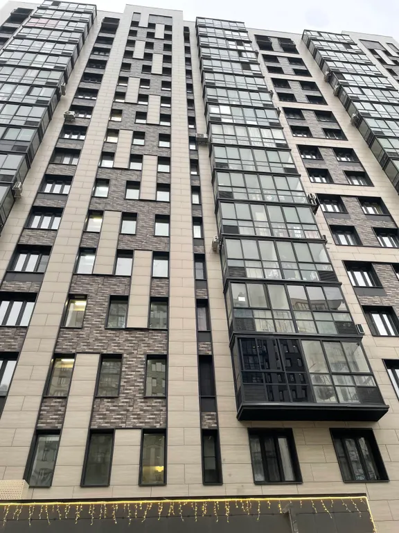 Дизайнерская студия с панорамным балконом в ЖК Две Столицы