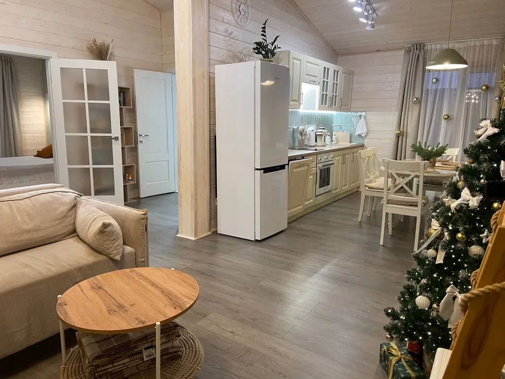 Домик Сказочный Лес с гриль-мангалом, костровой и большой сауной