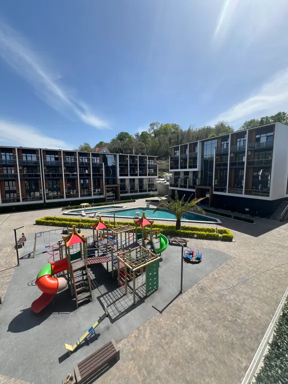 Уютная студия с бассейном