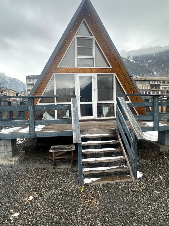 Коттедж A-frame с видом на горы — аренда посуточно в Теберда