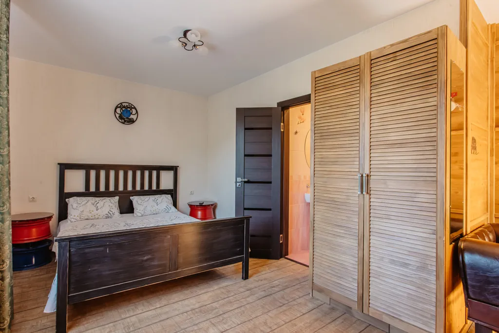 Студия # 2  в новом доме, с закрытой парковкой, беседкой и мангалом