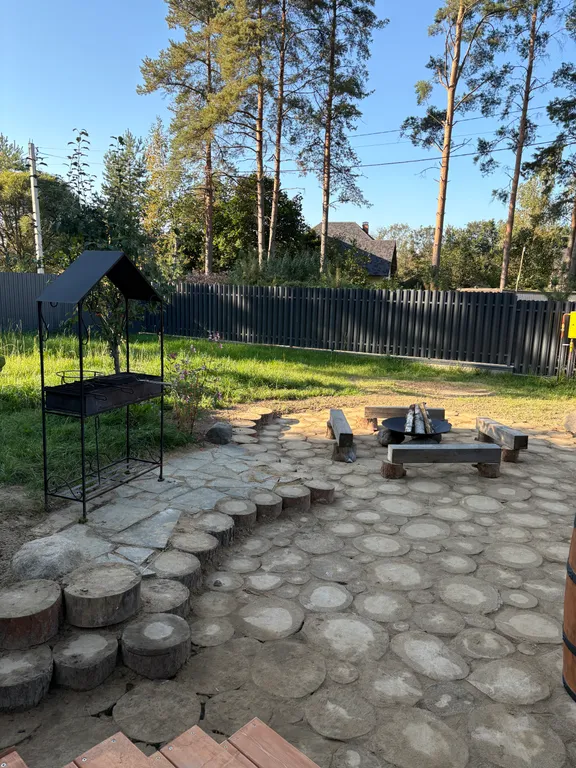 Коттедж Комфортный коттедж с сауной и купелью — Бугры