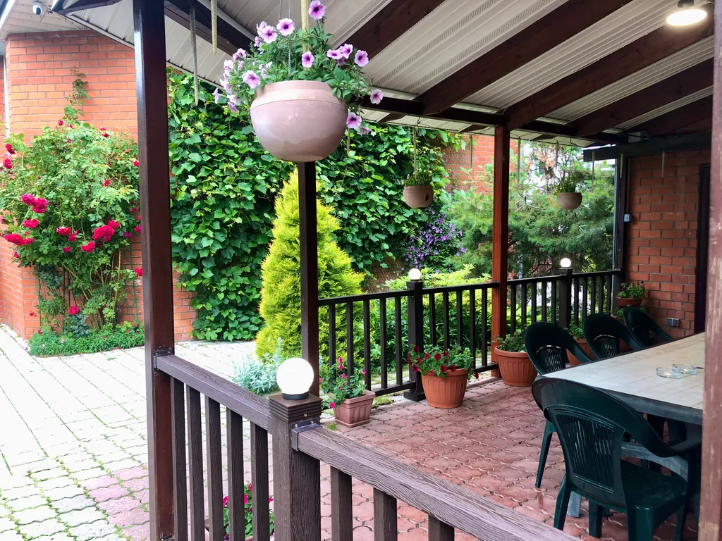 Дом с бассейном и сауной в 5 минутах на автомобиле до Коломенского Кремля