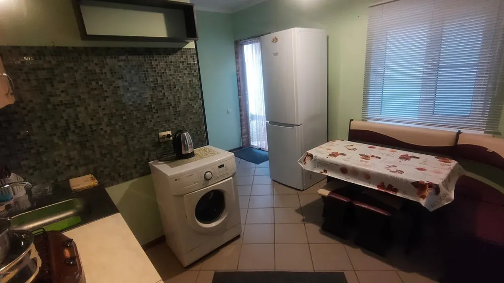 Коттедж Семейный домик у моря с отдельным двориком — Кучугуры