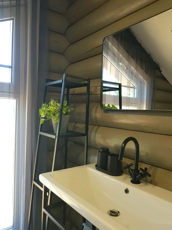 Коттедж у берега моря