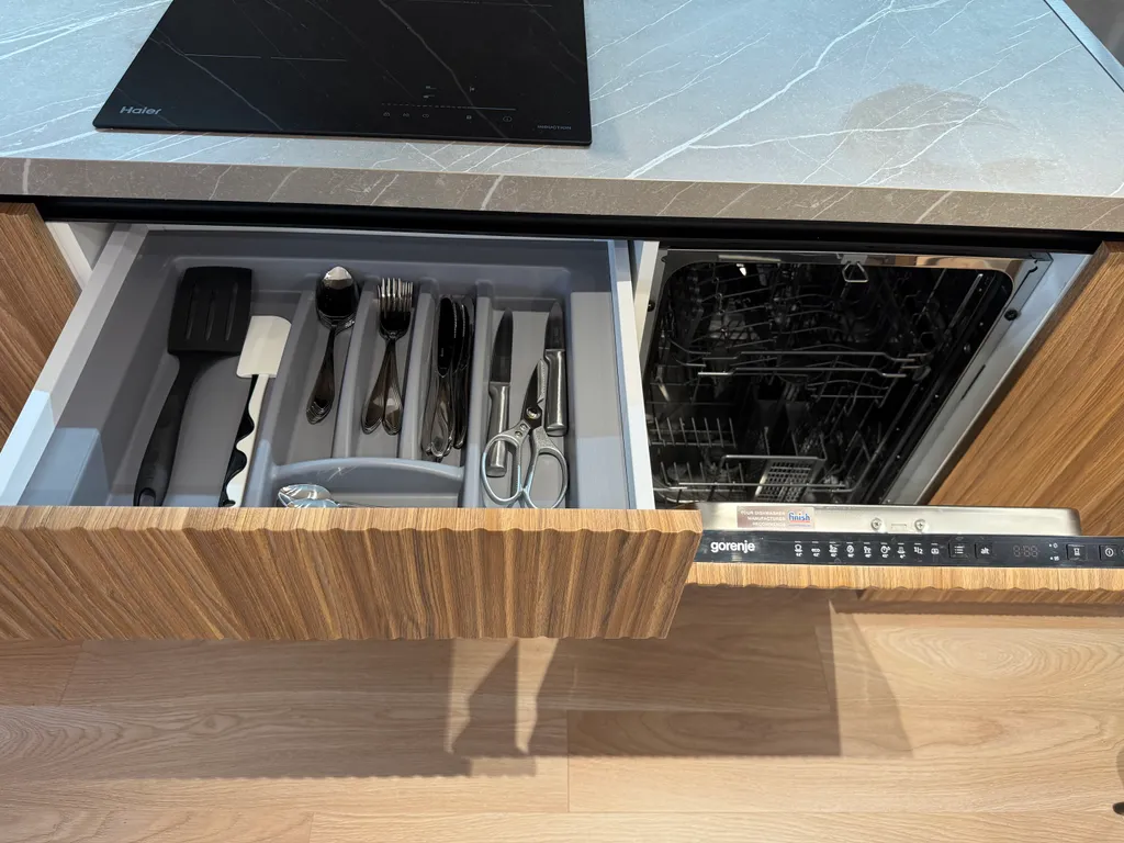 Квартира Дизайнерская квартира с Алисой в ЖК Фрукты — Сириус