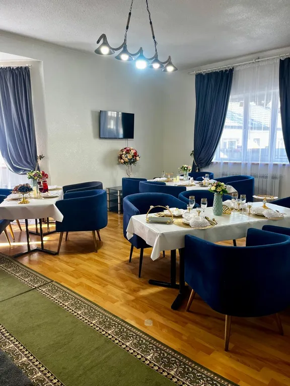 Большой уютный дом