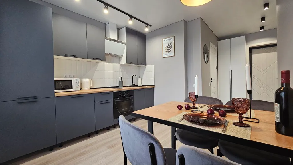 Современная квартира в городе-курорте