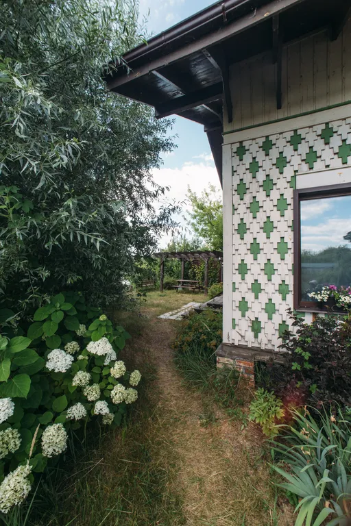 Вилла Ива с видом на воду