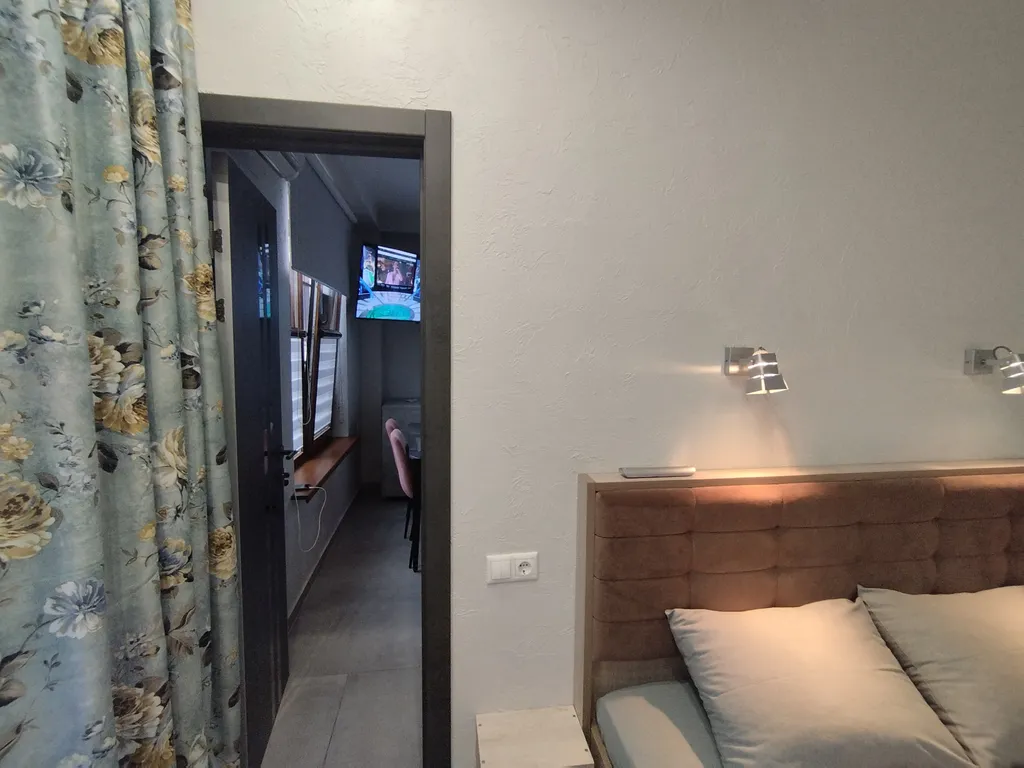 Квартира с отдельной спальней в центре