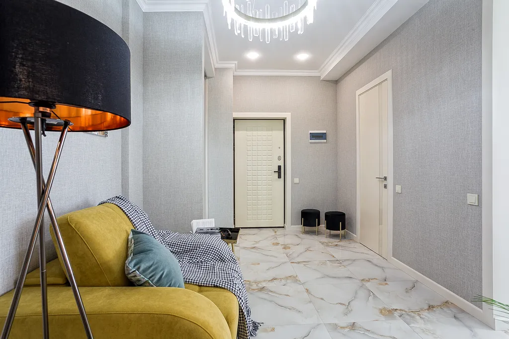 Золотой Ананас с видом на море