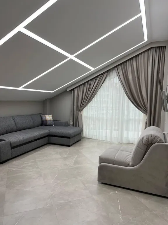 Новая с дизайнерским ремонтом квартира