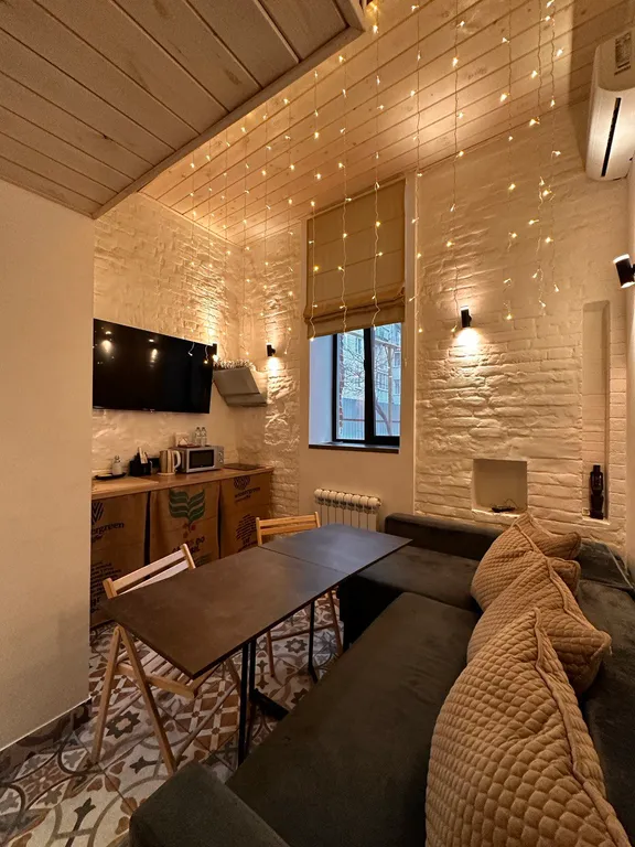 Уютные трехуровневые апартаменты в стиле Лофт в центре города Уровни