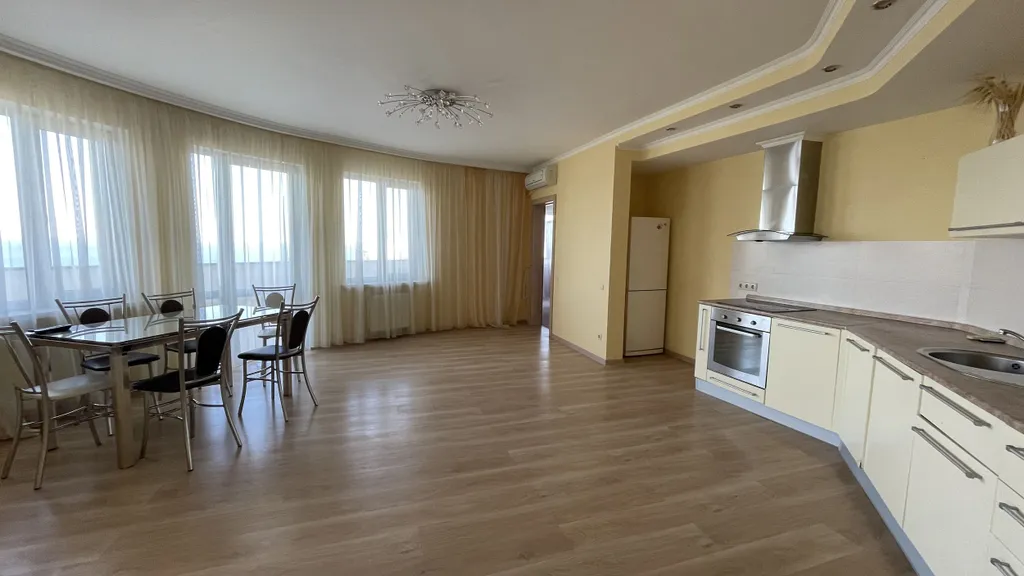 Шикарная видовая квартира в центре