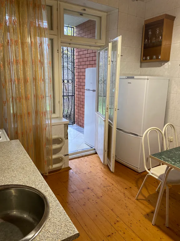 Дом на берегу реки