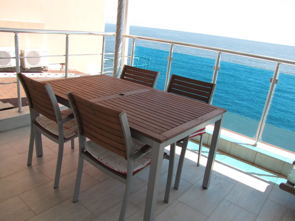 Апартаменты с видом на море