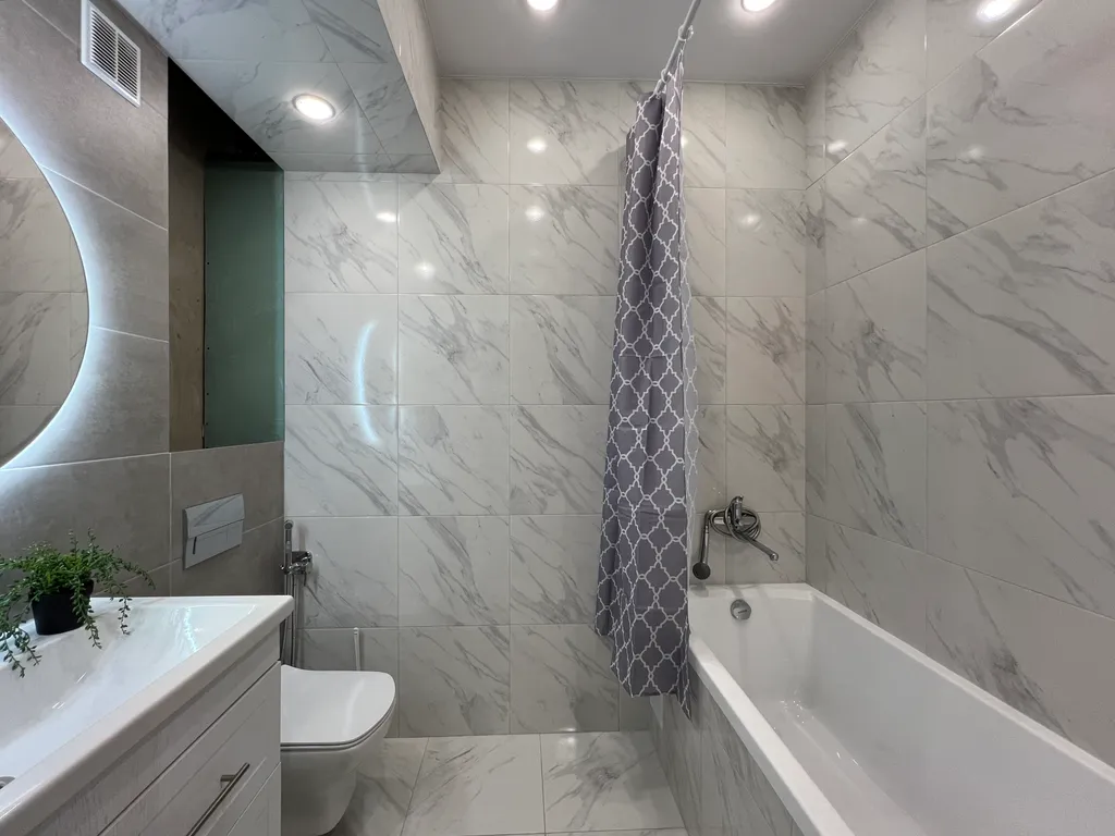 Теплая 2-я квартира на остановке Боевая без оплаты за финальную уборку