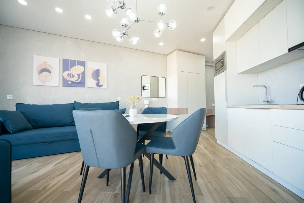 Дизайнерские апартаменты LS-LUX-SOFT BLUE с видом на море и горы