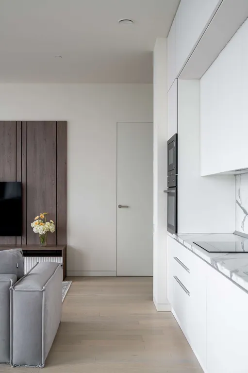 Просторные трёхкомнатные апартаменты в центре города в Capital Towers