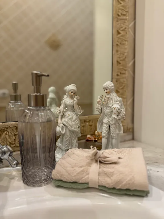 Уютная двухкомнатная арт-квартира в финском доме в центре Выборга