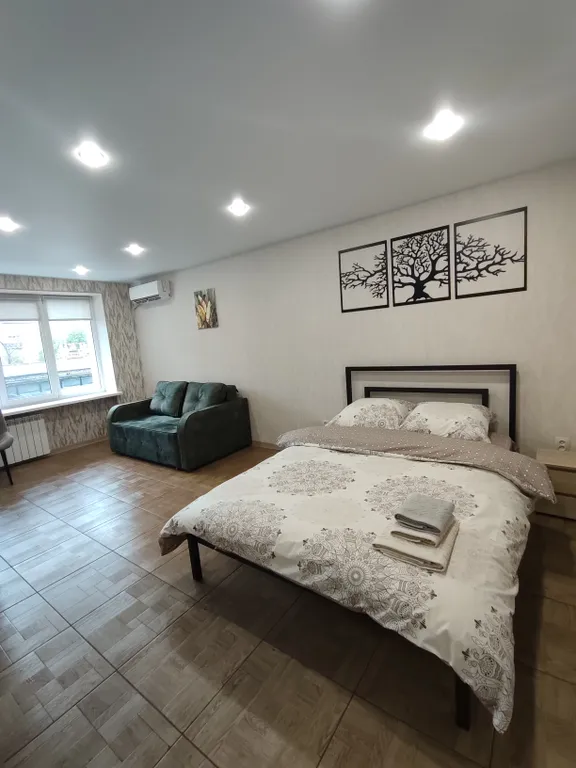 Квартира Студия в центре, вода 24/7 — аренда посуточно в Донецк